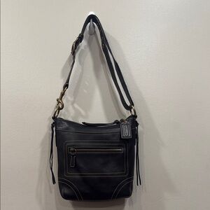 COACH Soho Black Leather Duffle Crossbody Shoulder Purse Satchel 10398